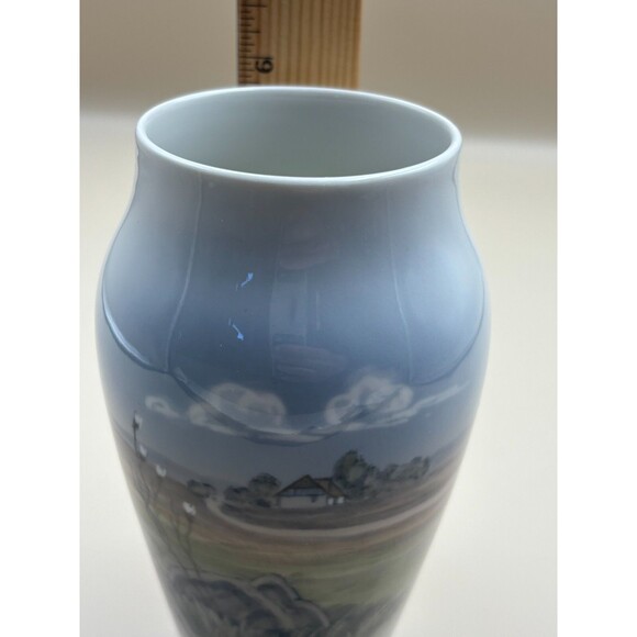 Vintage Royal Copenhagen Beautiful Landscape Vase 2695/2037 Tall 6" Marked - Picture 6 of 6